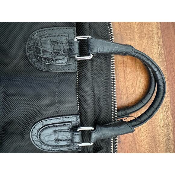 Women's Tumi Georgetown
73223D Healy Laptop Attache
Alligator Embossed Leather - Picture 14 of 16